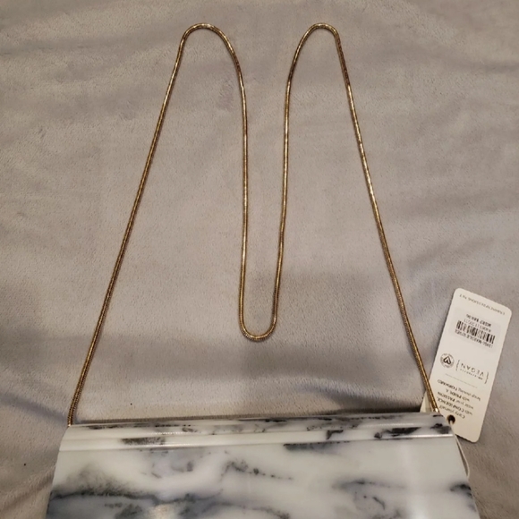 *Vegan* Urban Expressions Clutch - Picture 6 of 8